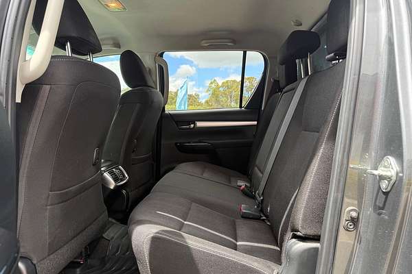 2020 Toyota Hilux SR5 GUN126R 4X4