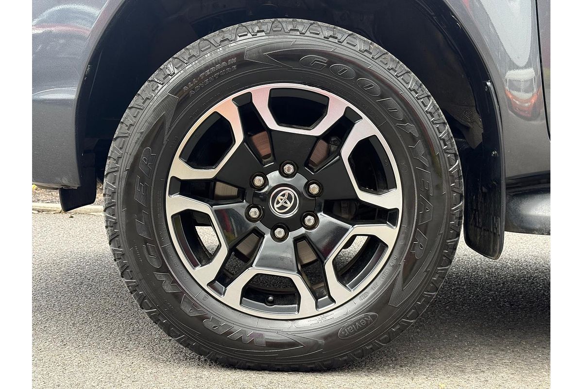 2020 Toyota Hilux SR5 GUN126R 4X4