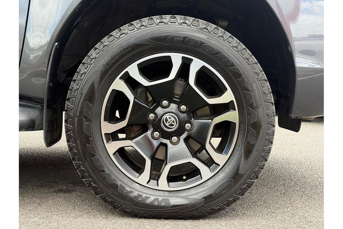 2020 Toyota Hilux SR5 GUN126R 4X4