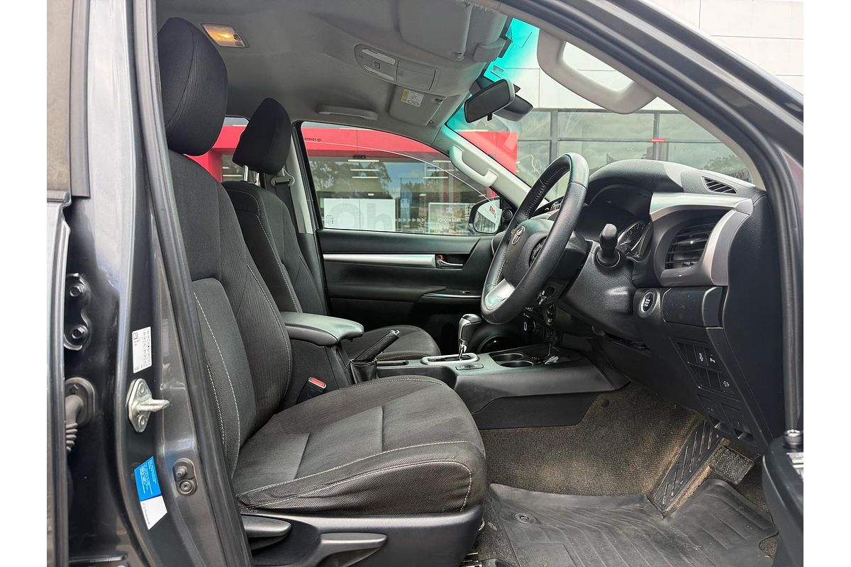 2020 Toyota Hilux SR5 GUN126R 4X4