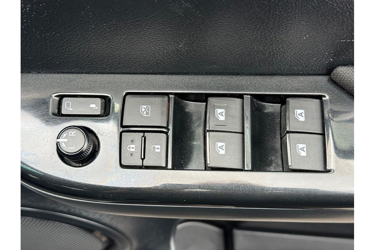 2020 Toyota Hilux SR5 GUN126R 4X4