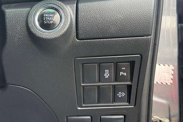 2020 Toyota Hilux SR5 GUN126R 4X4