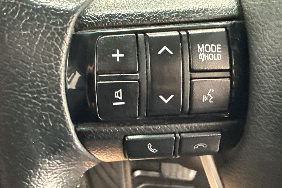 2019 Toyota Hilux SR5 GUN126R