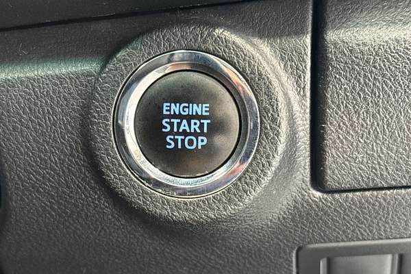 2019 Toyota Hilux SR5 GUN126R