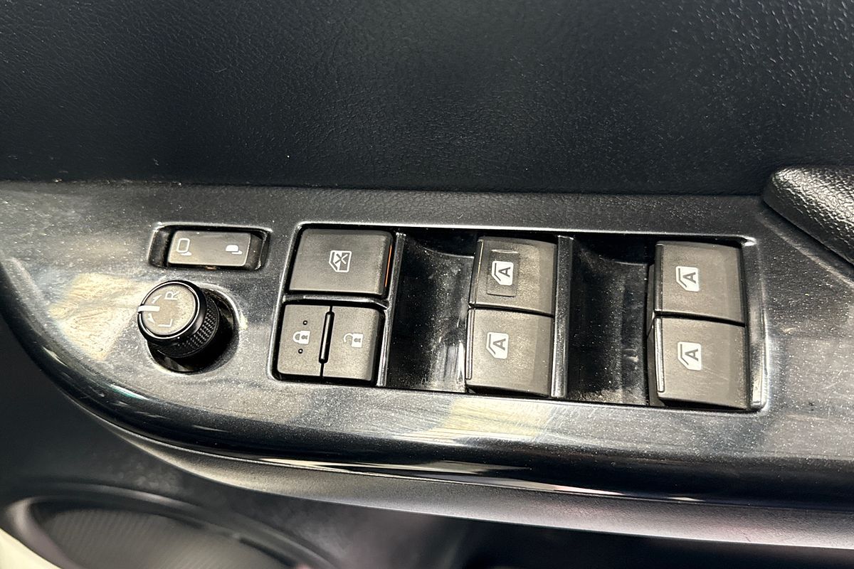 2019 Toyota Hilux SR5 GUN126R