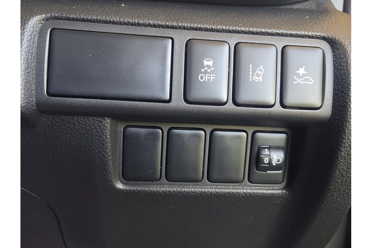 2023 Mitsubishi Eclipse Cross LS Black Edition YB