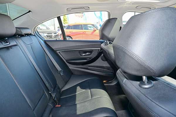 2014 BMW 3 Series 320i F30