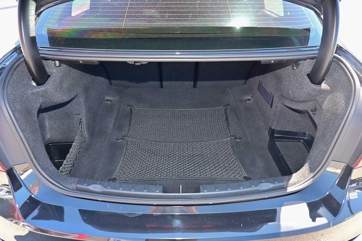 2014 BMW 3 Series 320i F30