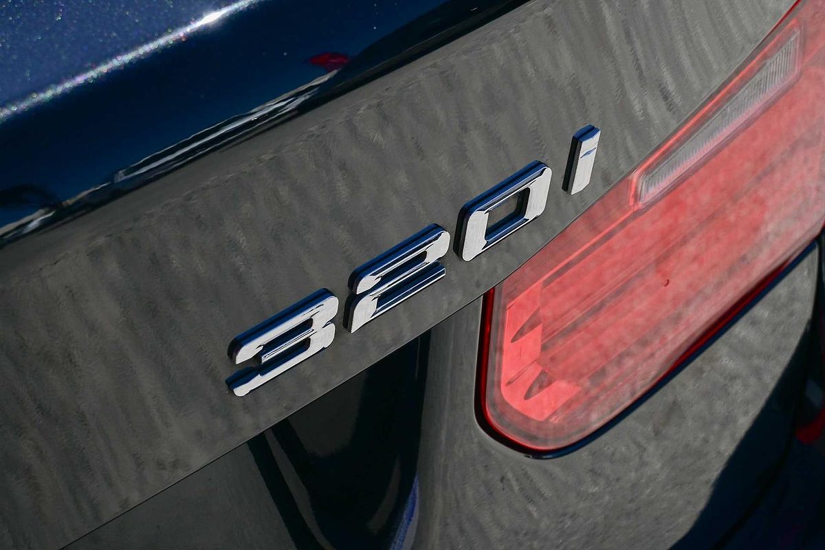 2014 BMW 3 Series 320i F30