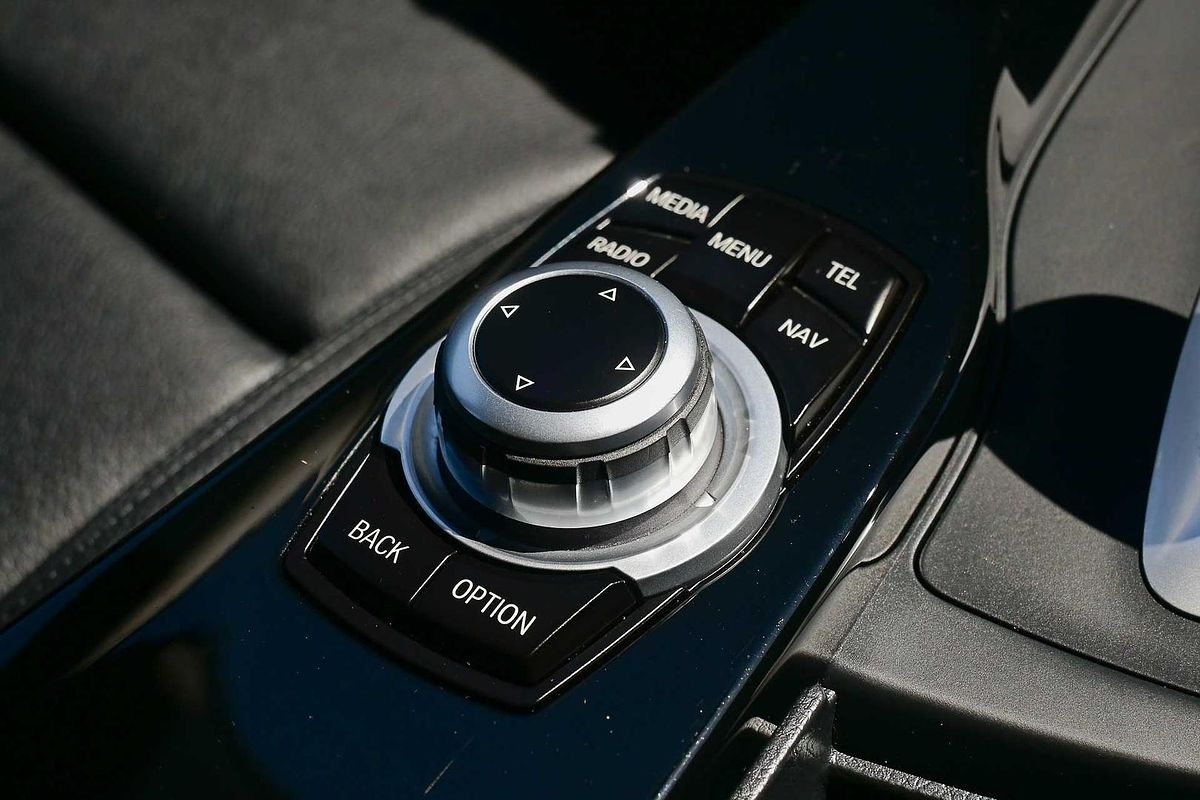 2014 BMW 3 Series 320i F30