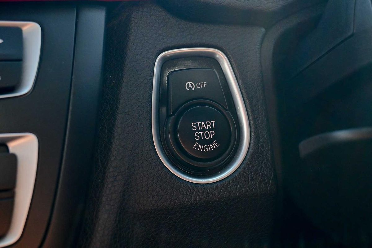 2014 BMW 3 Series 320i F30