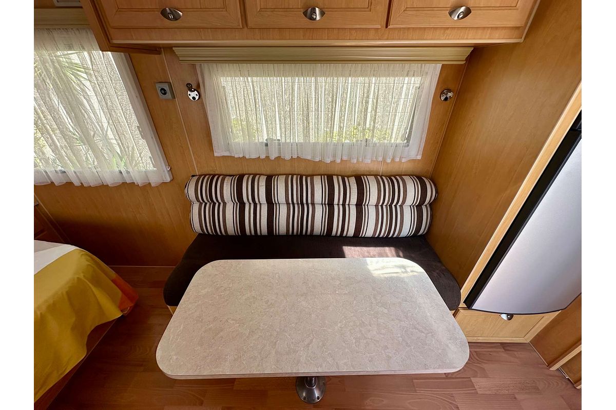 2013 Crusader Starlite