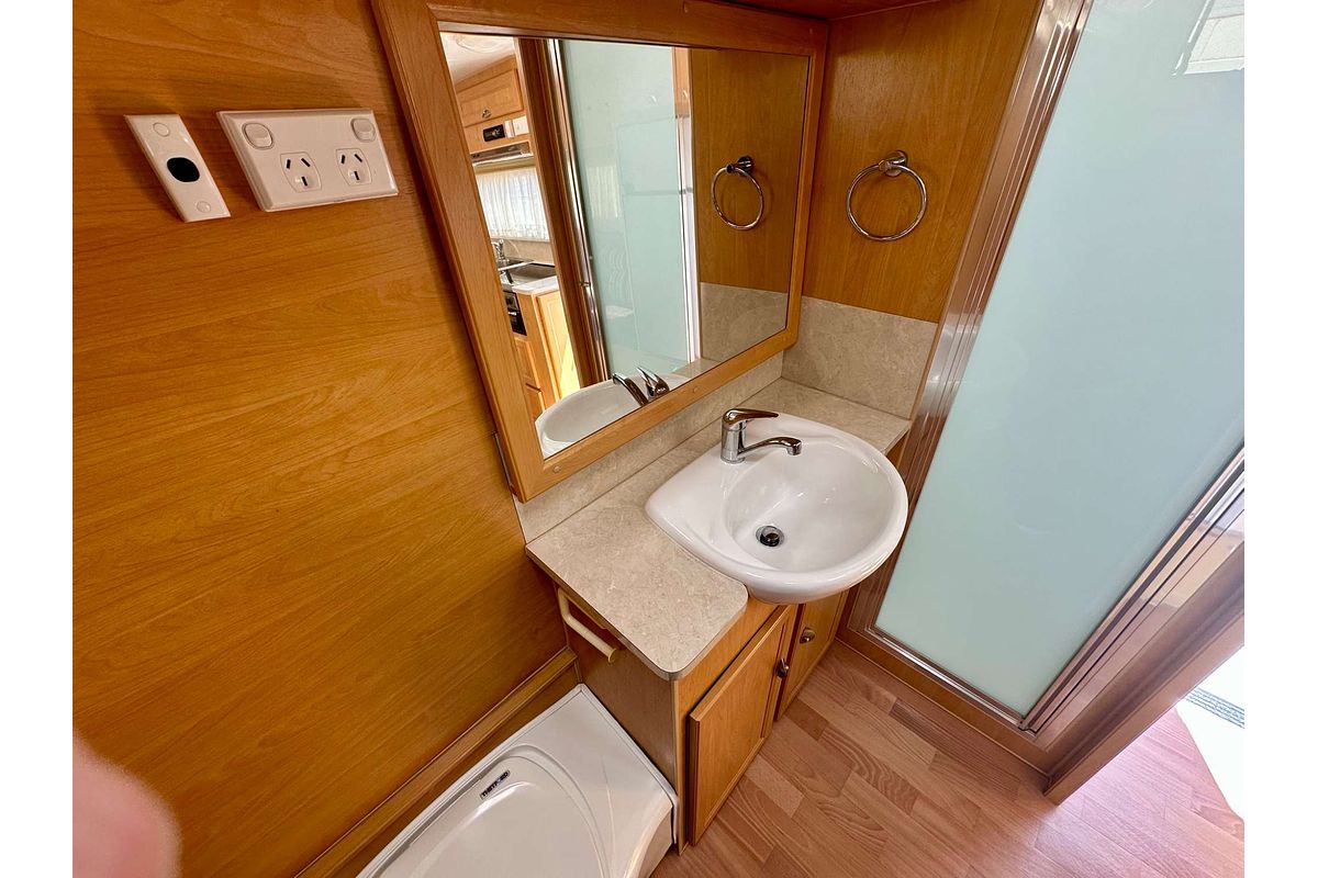 2013 Crusader Starlite