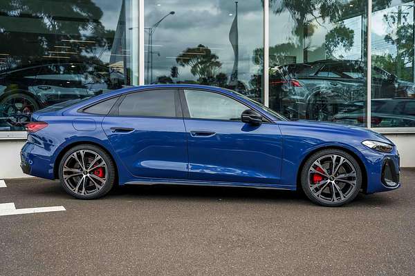 2025 Audi A5 e-hybrid S-Line B10