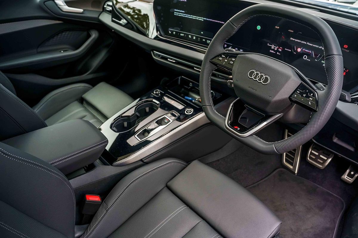 2025 Audi A5 e-hybrid S-Line B10