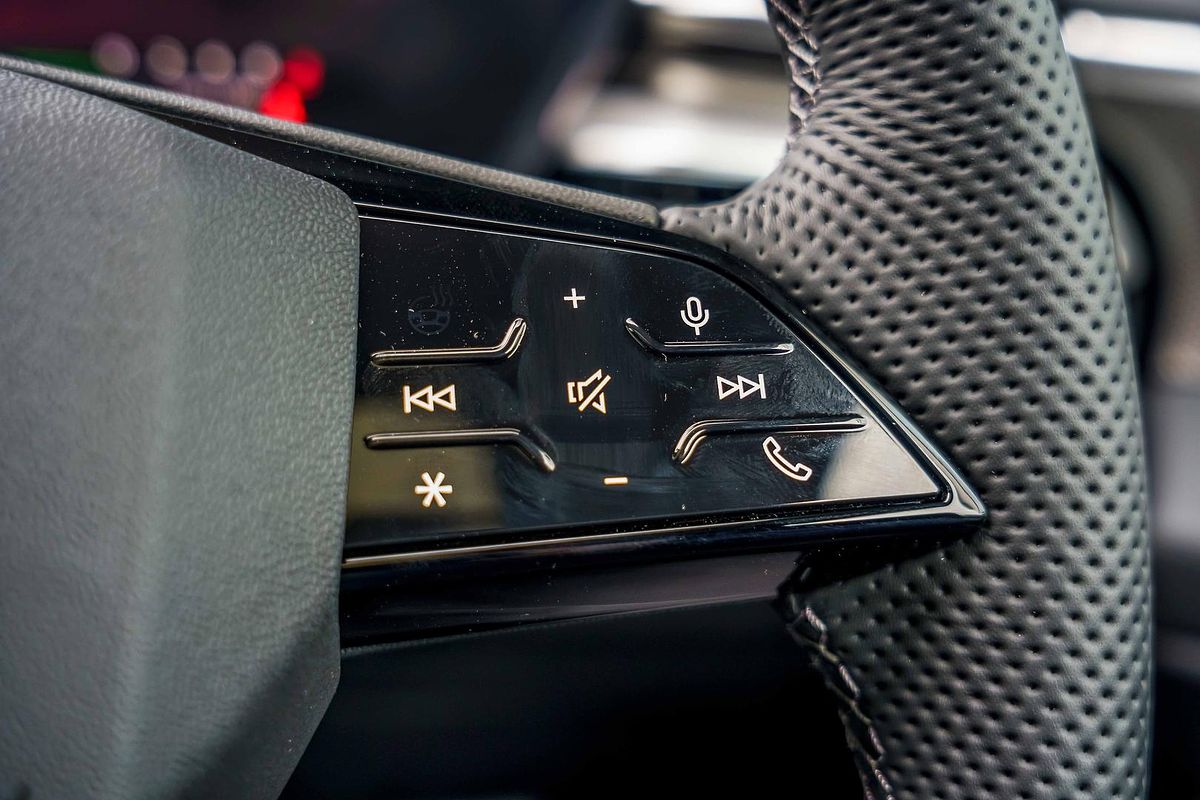 2025 Audi A5 e-hybrid S-Line B10