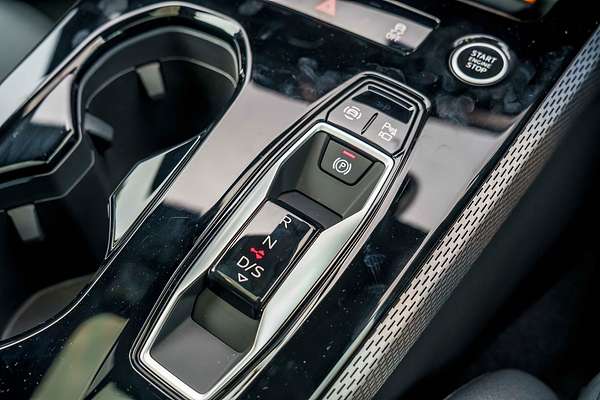 2025 Audi A5 e-hybrid S-Line B10