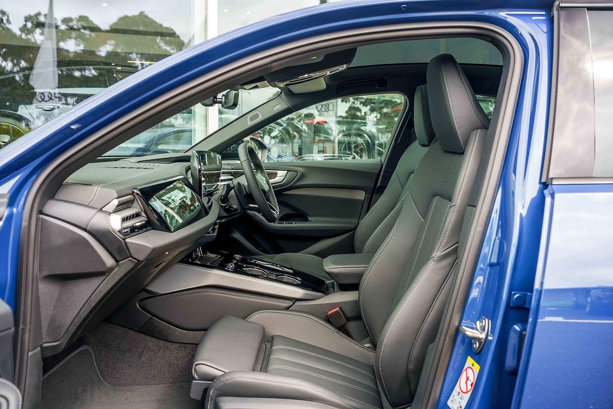 2025 Audi A5 e-hybrid S-Line B10