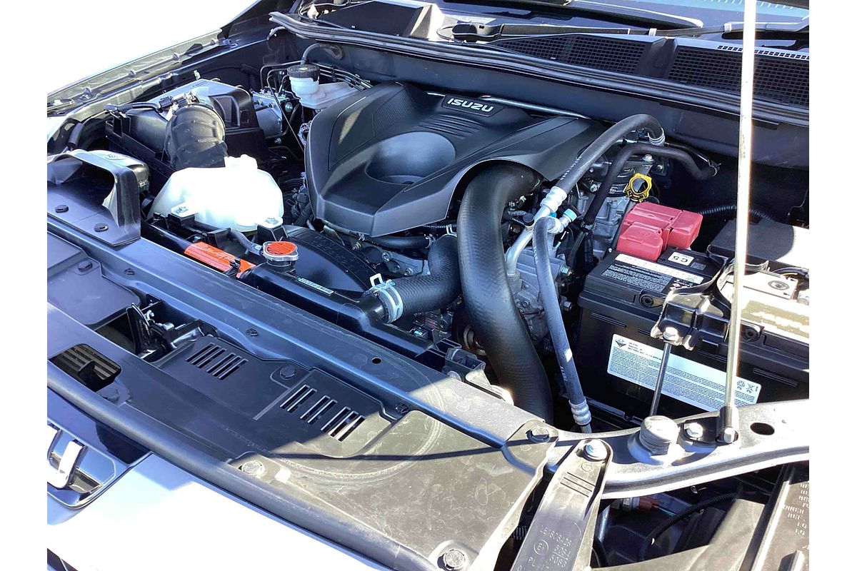 2022 Isuzu MU-X LS-T