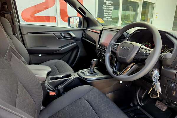 2025 Isuzu D-MAX X-RIDER