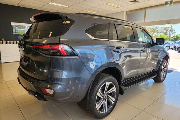 2025 Isuzu MU-X LS-T