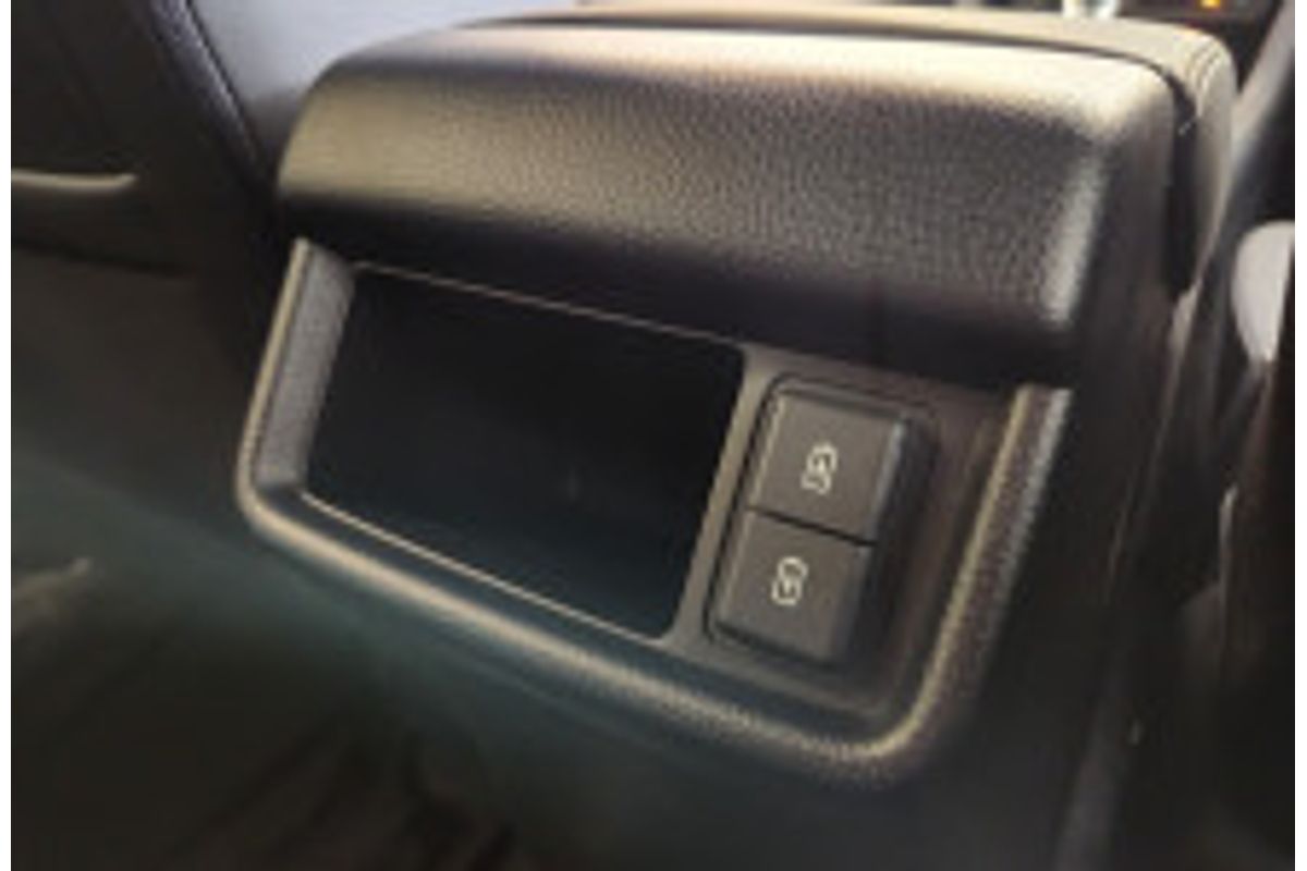 2025 Isuzu MU-X LS-T