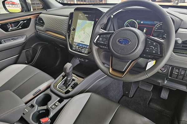 2025 Subaru Forester Hybrid Sport S6