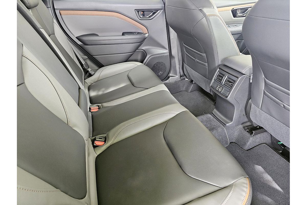 2025 Subaru Forester Hybrid Sport S6