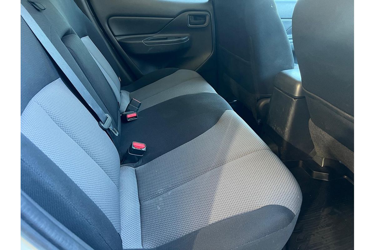 2019 Mitsubishi Triton GLX ADAS MR 4X4