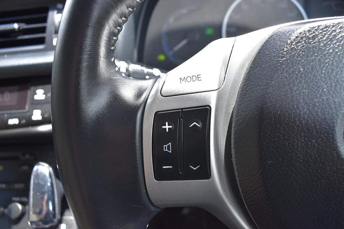 2012 Lexus CT CT200h Luxury ZWA10R