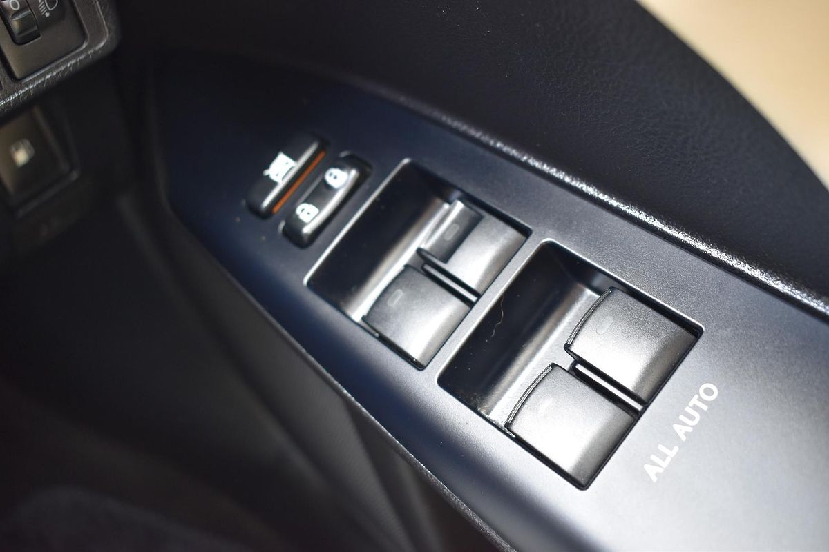 2012 Lexus CT CT200h Luxury ZWA10R