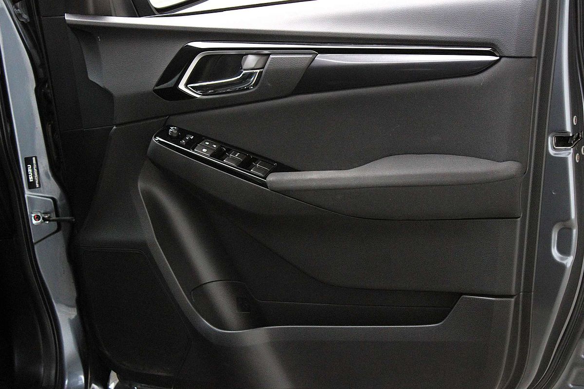 2023 Isuzu MU-X LS-U