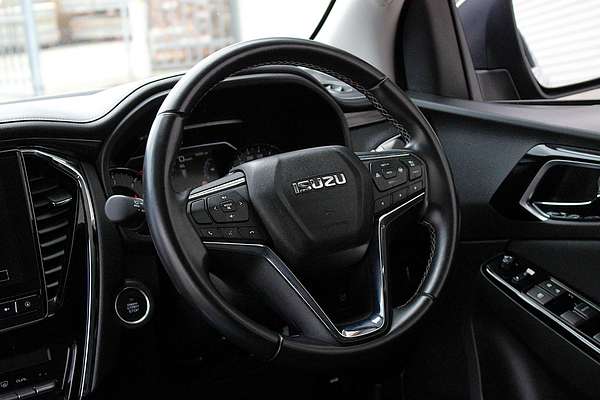 2023 Isuzu MU-X LS-U