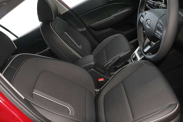 2025 Hyundai Venue Active QX.V5