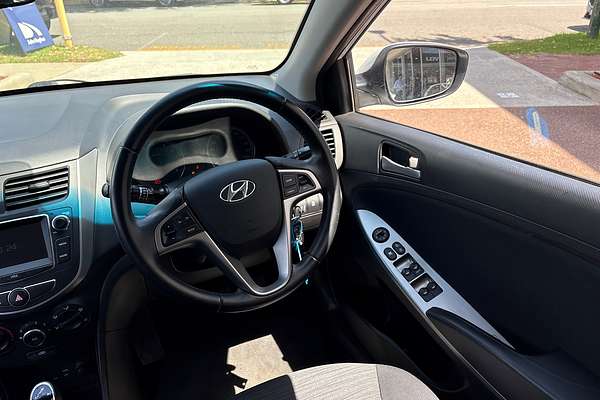 2019 Hyundai Accent Sport RB6