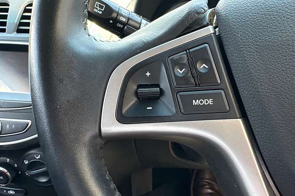 2019 Hyundai Accent Sport RB6