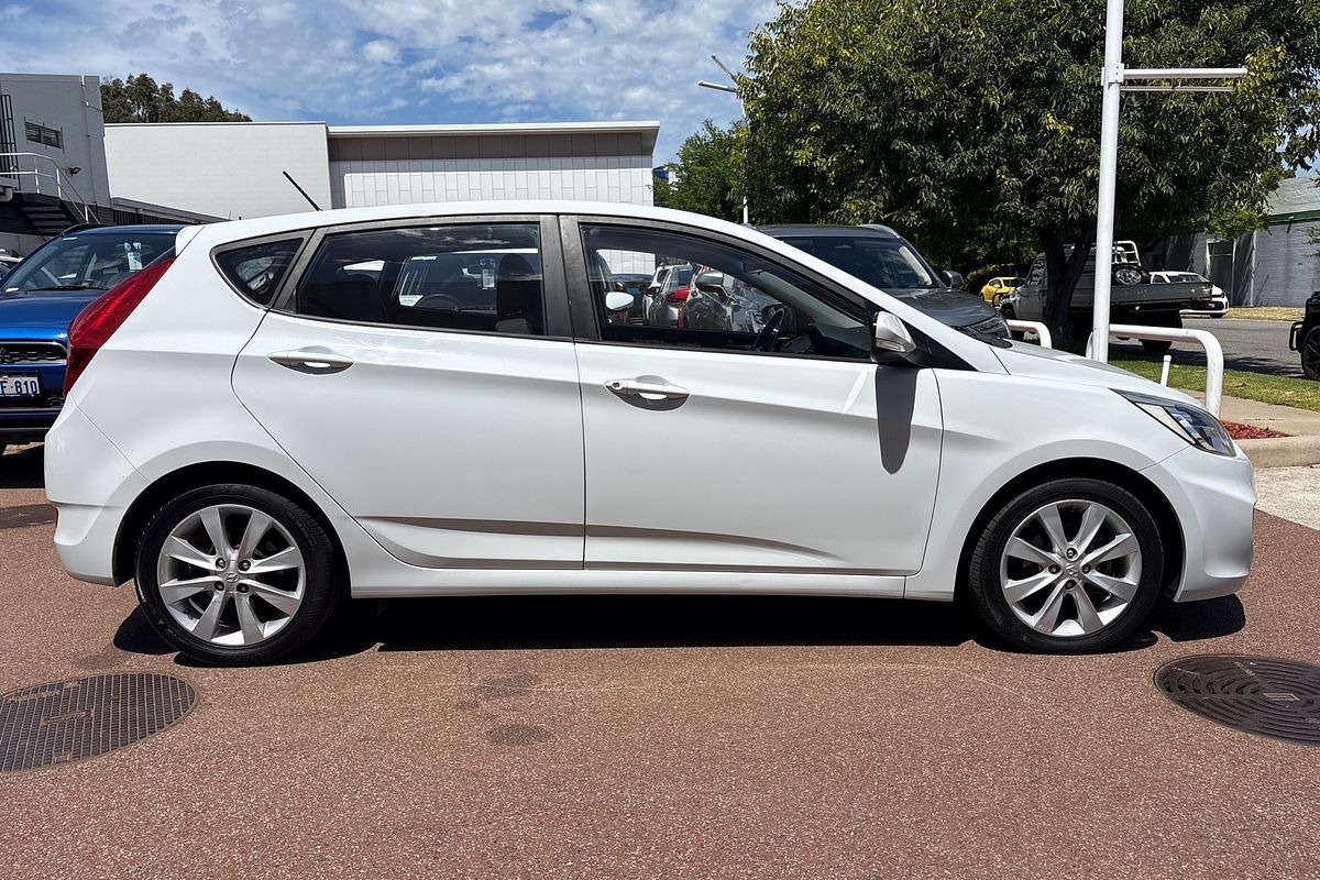 2019 Hyundai Accent Sport RB6