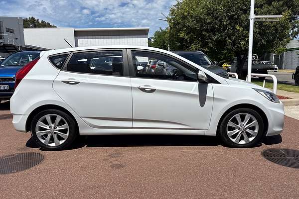 2019 Hyundai Accent Sport RB6