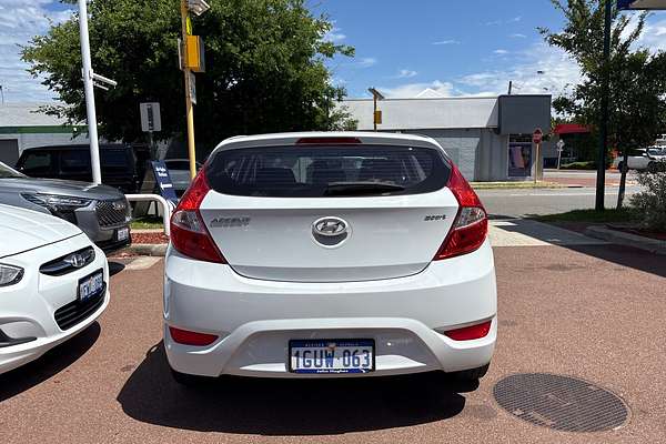 2019 Hyundai Accent Sport RB6