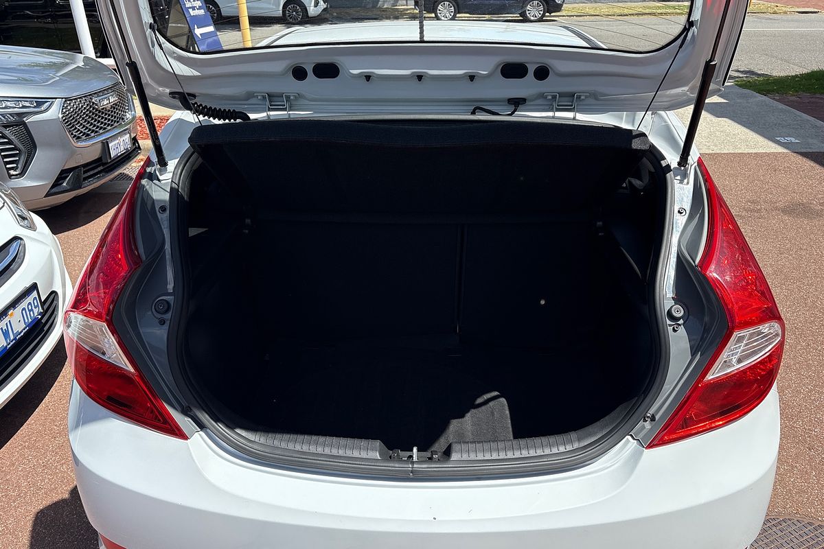 2019 Hyundai Accent Sport RB6