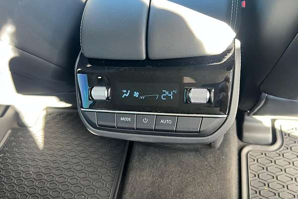 2025 LDV D90 Executive SV9A