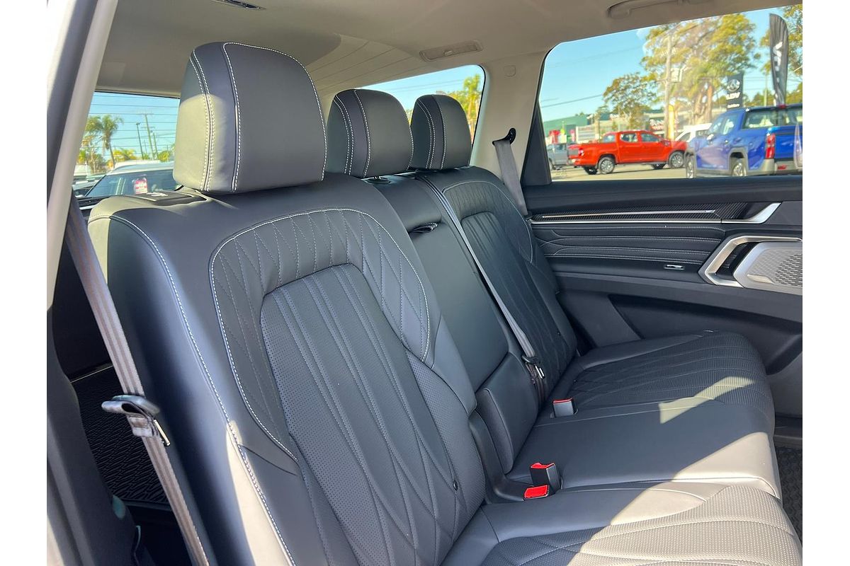 2025 LDV D90 Executive SV9A