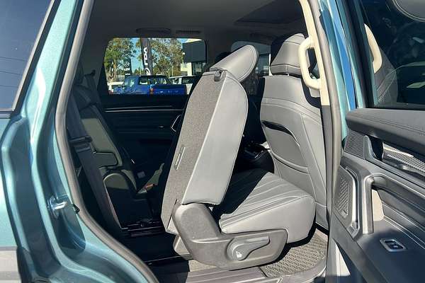 2025 LDV D90 Executive SV9A