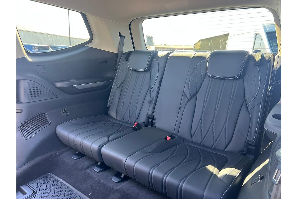 2025 LDV D90 Executive SV9A