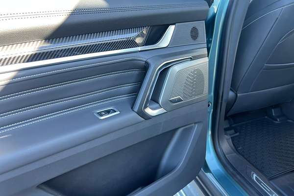 2025 LDV D90 Executive SV9A