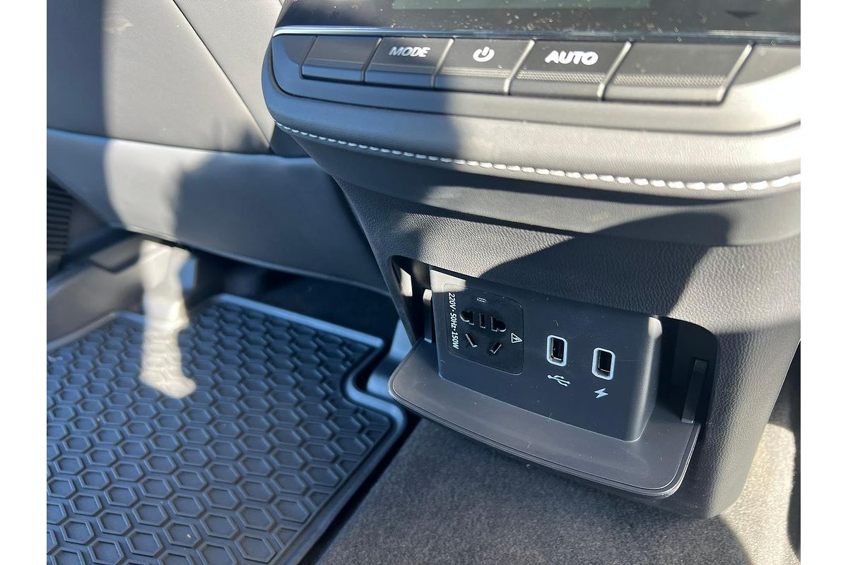 2025 LDV D90 Executive SV9A