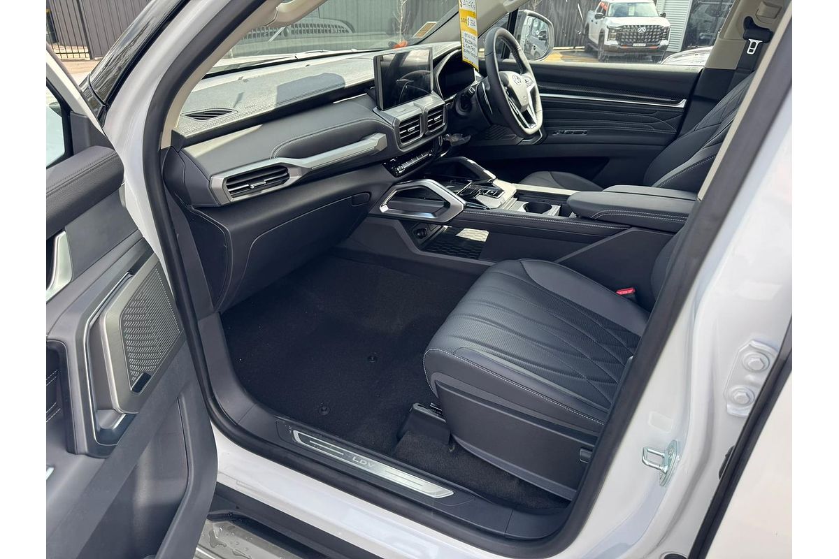 2025 LDV D90 Executive SV9A