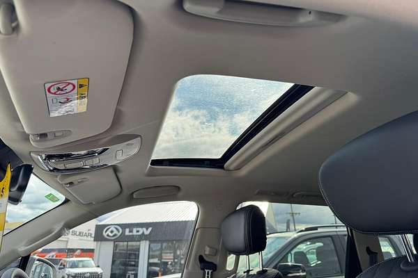 2025 LDV D90 Executive SV9A