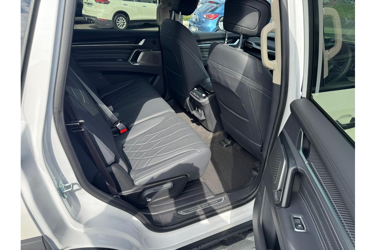 2025 LDV D90 Executive SV9A