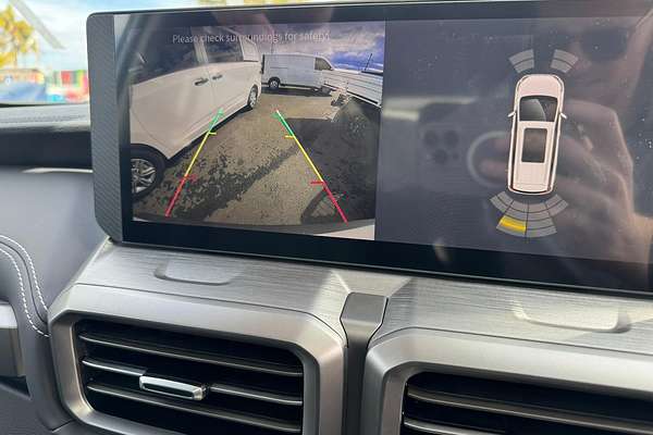 2025 LDV D90 Executive SV9A